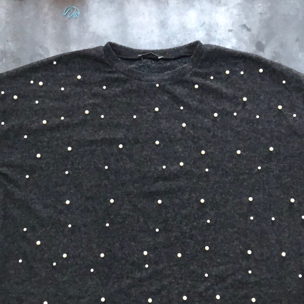 ZARA Over sized Pearl short sleeve sweater